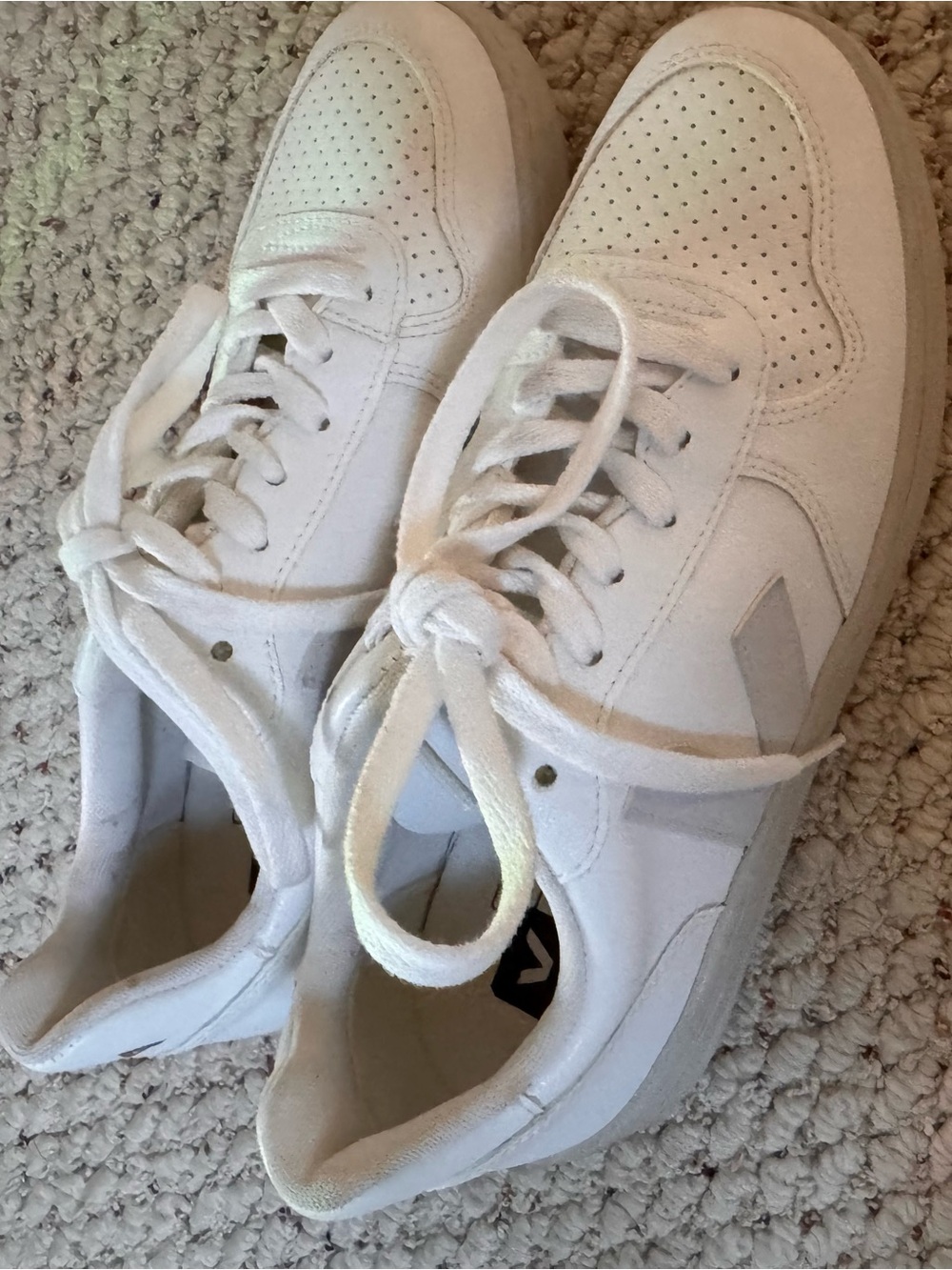 Veja V-10 CWL FULL WHITE Cream and White Women’s Low-Top Sneakers - Picture 4 of 7